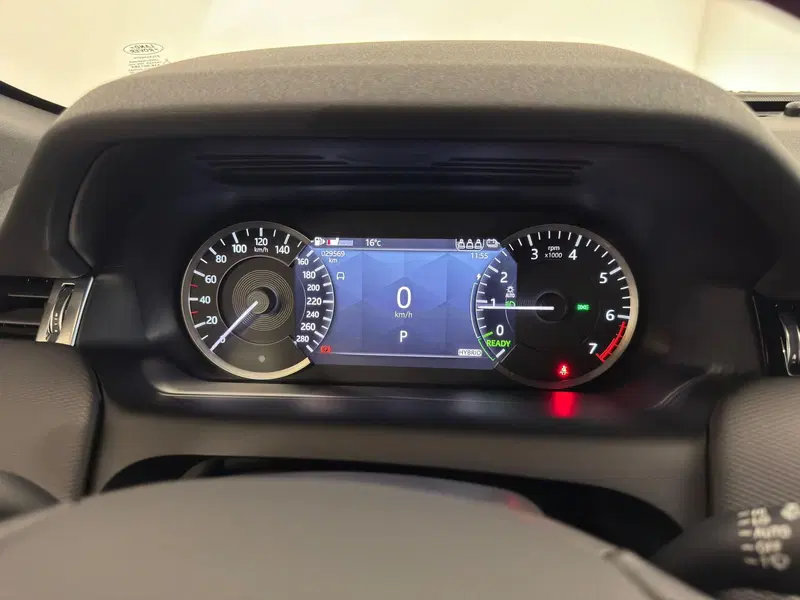 Land Rover Discovery Sport usata a Novara (13)
