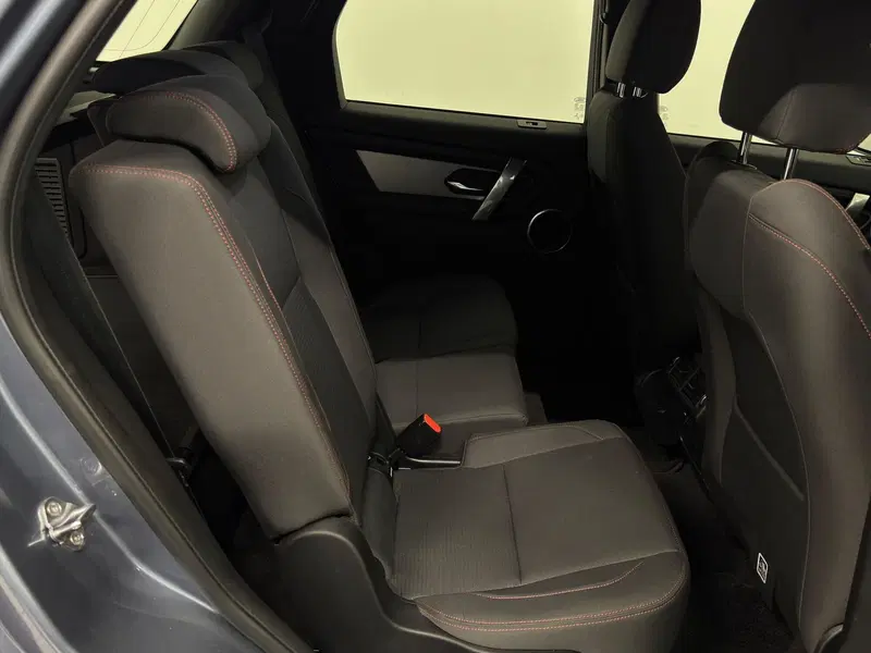 Land Rover Discovery Sport usata a Novara (20)