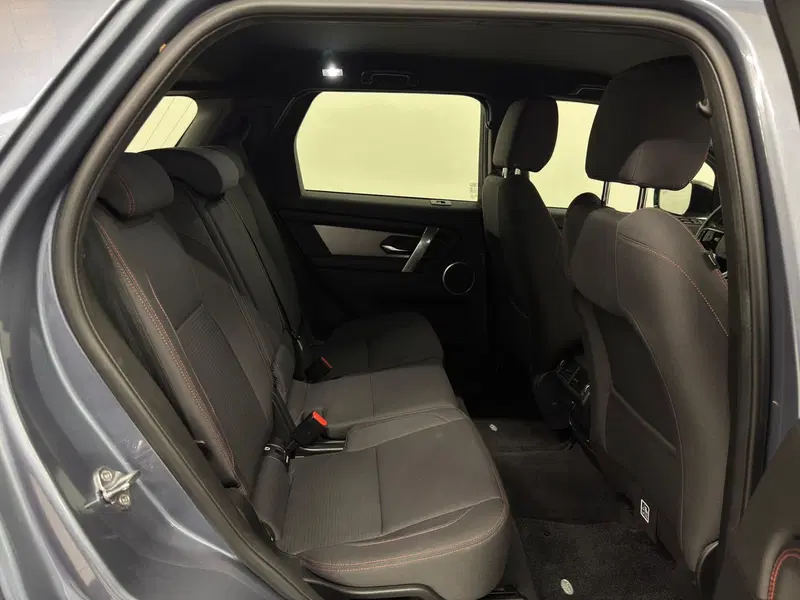 Land Rover Discovery Sport usata a Novara (5)