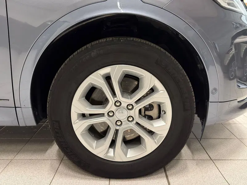 Land Rover Discovery Sport usata a Novara (9)