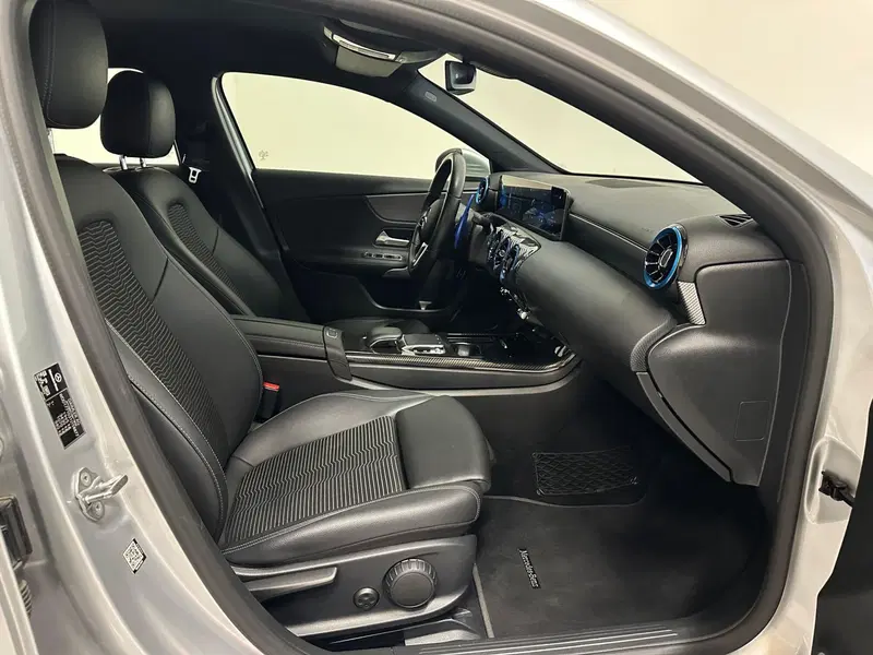 Mercedes-Benz Classe A Sedan usata a Novara (3)