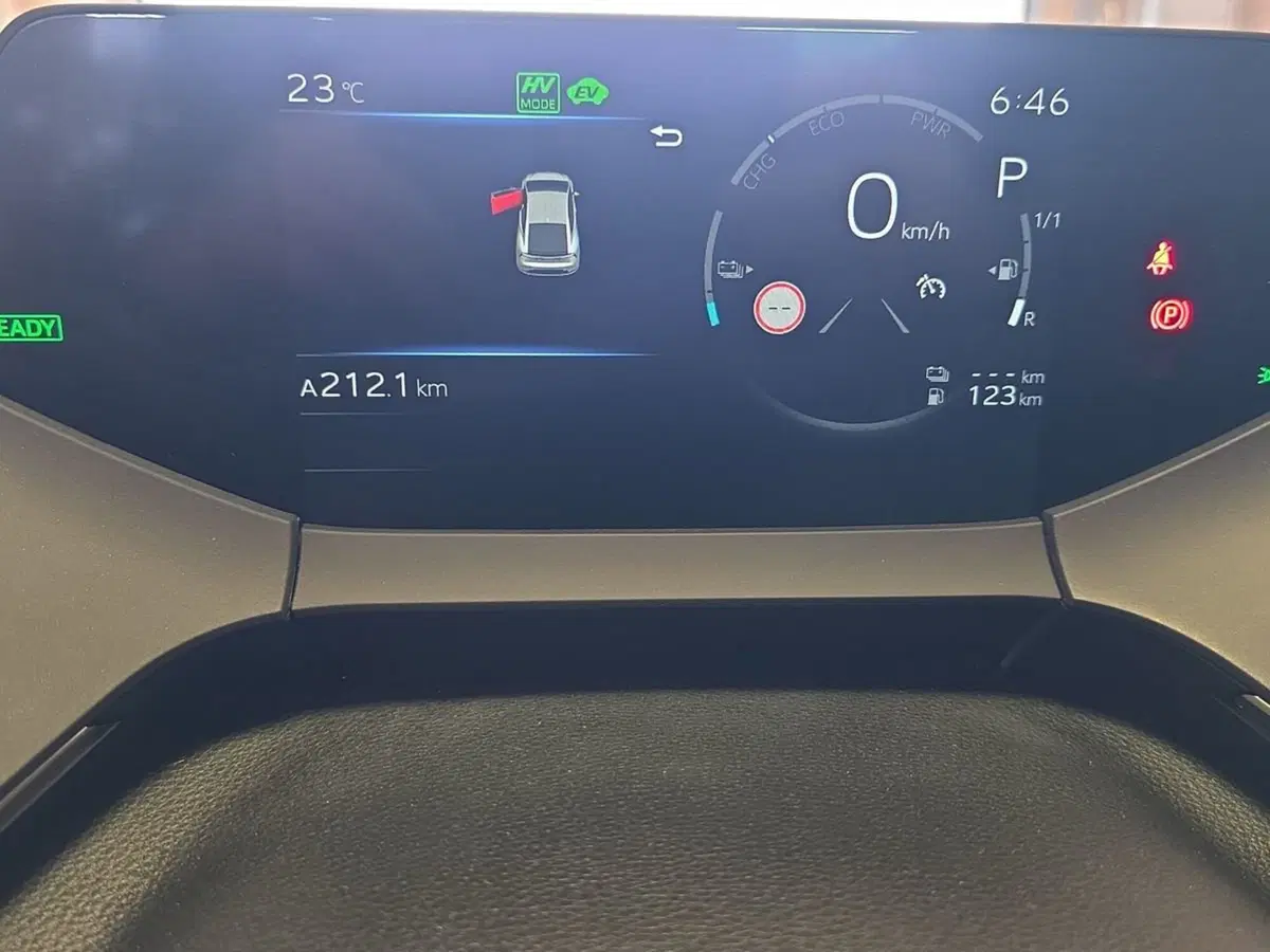 Toyota Prius usata a Messina (9)