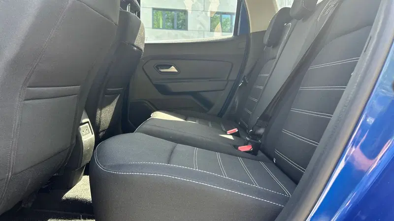 Dacia Duster usata a Padova (15)