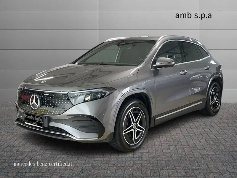 Mercedes-Benz EQA usata a Napoli
