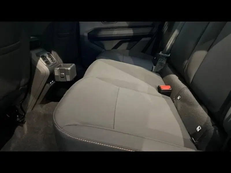 Dacia Bigster nuova a Firenze (13)