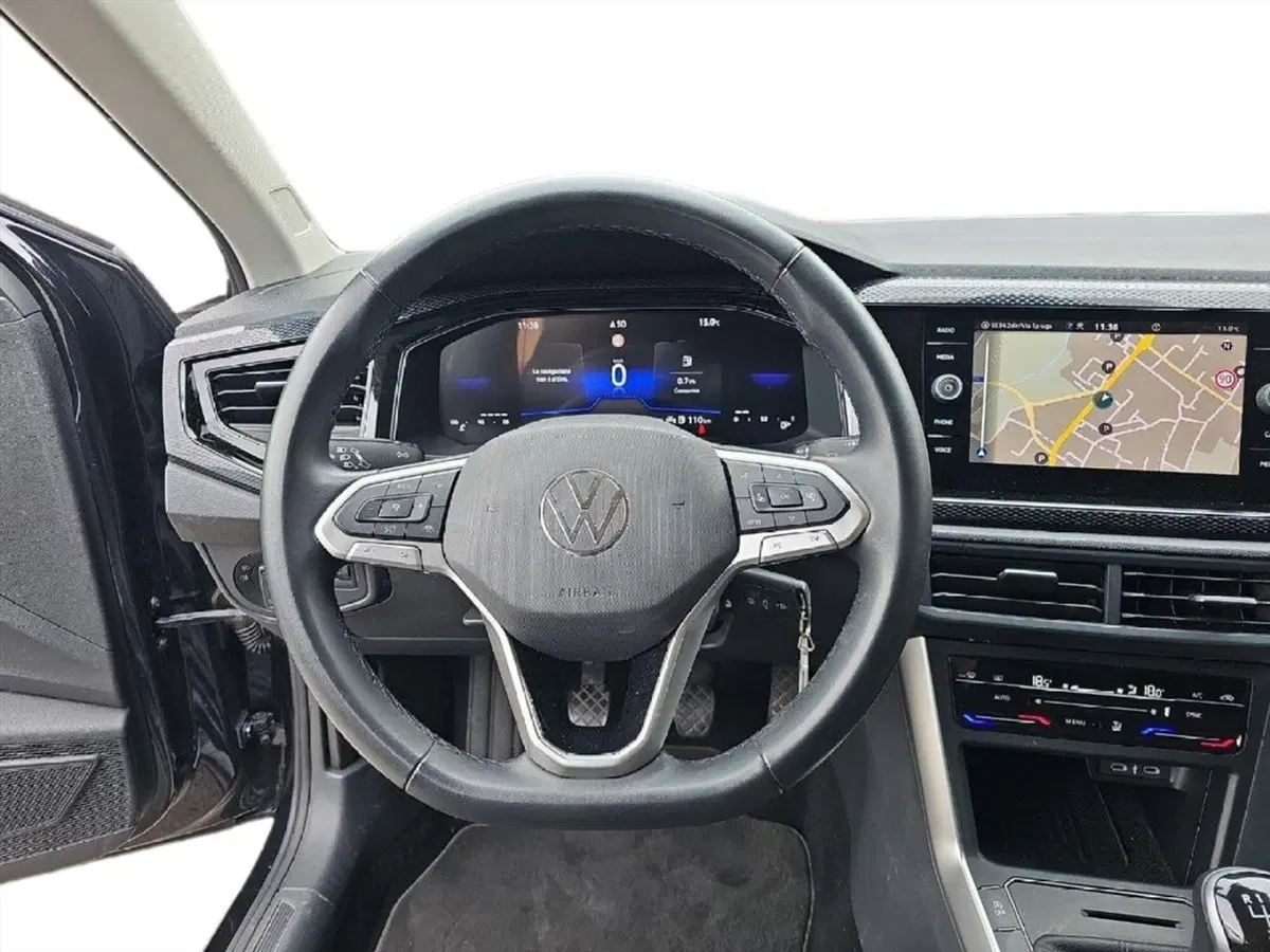 Volkswagen Taigo usata a Lecco (10)