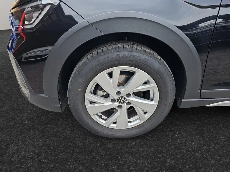 Volkswagen Taigo usata a Lecco (18)