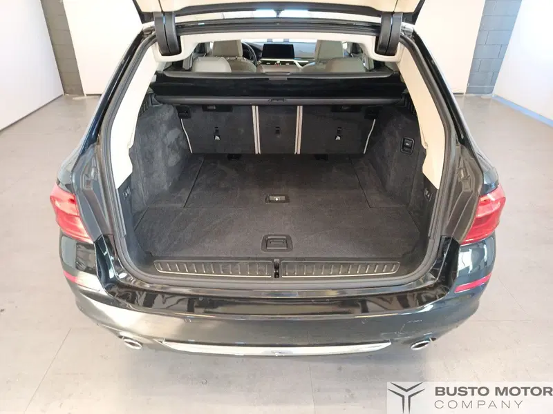 BMW Serie 5 Touring usata a Varese (10)