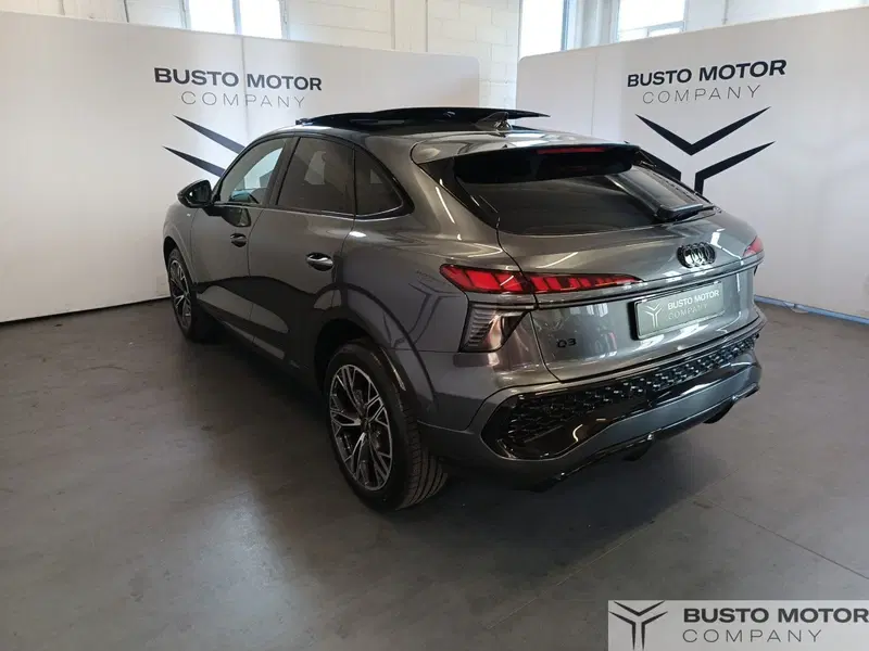 Audi Q3 Sportback usata a Varese (6)