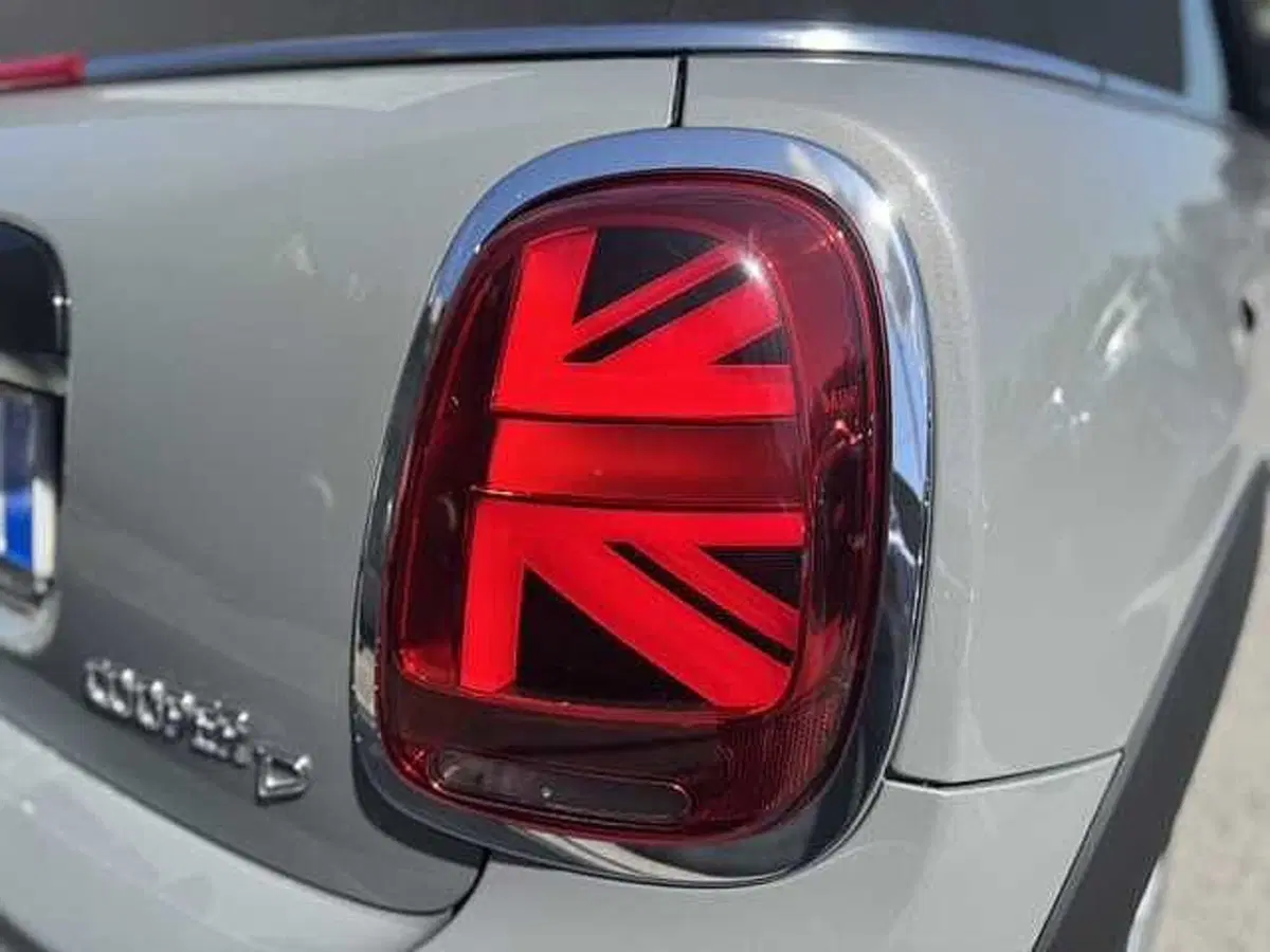 MINI Mini Cabrio usata a Genova (15)