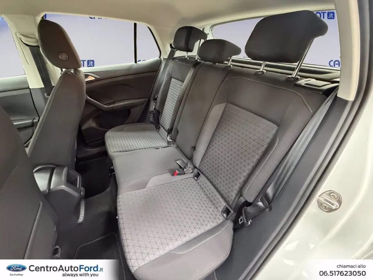 Volkswagen T-Cross usata a Roma (13)