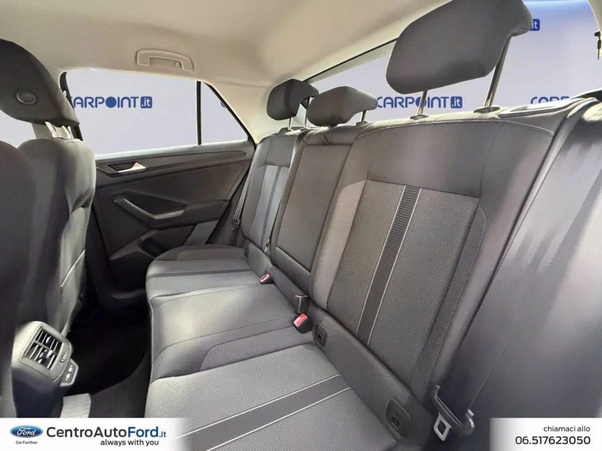 Volkswagen T-Roc usata a Roma (13)