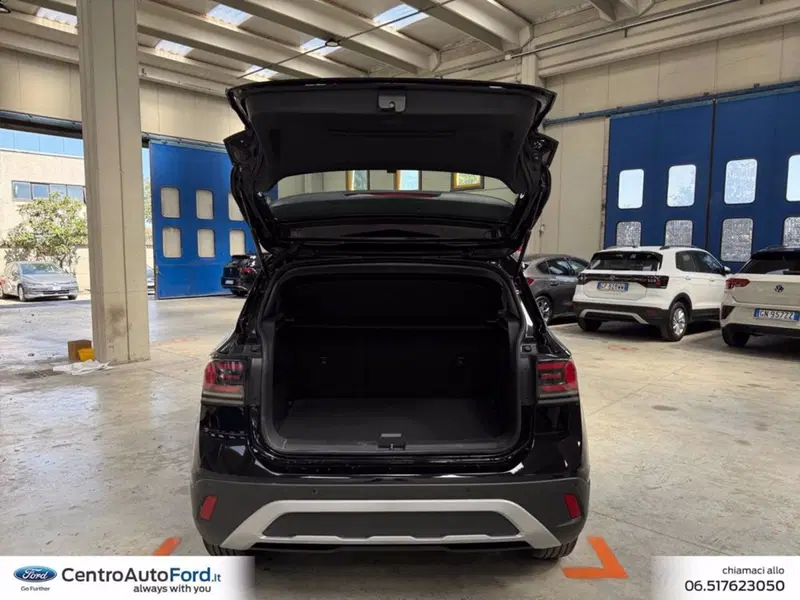 Volkswagen T-Cross usata a Roma (17)