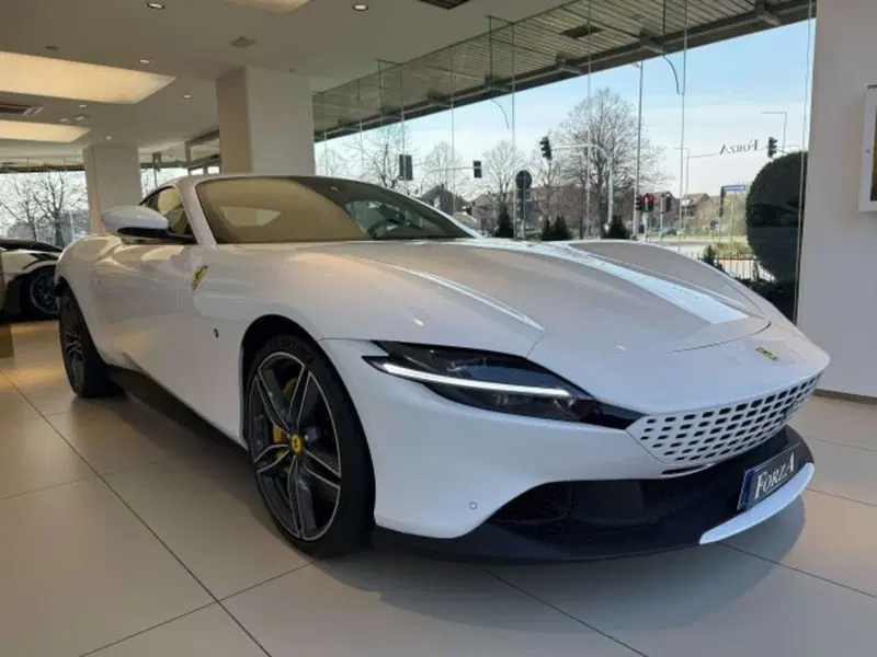 Ferrari Roma Spider usata a Torino (3)