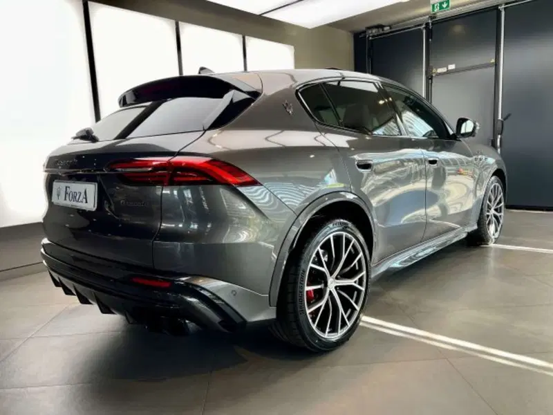 Maserati Grecale usata a Torino (7)
