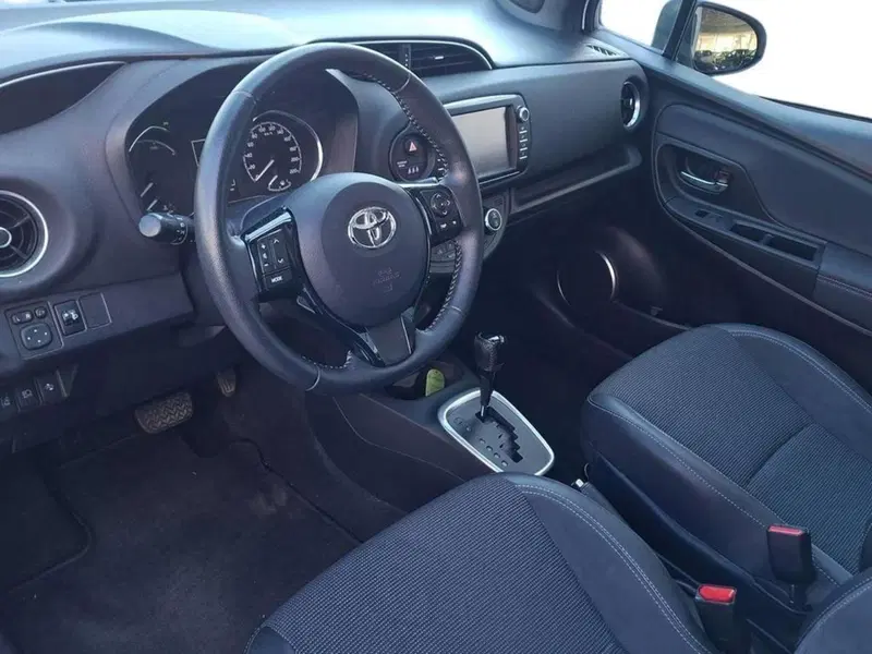 Toyota Yaris usata a Torino (12)