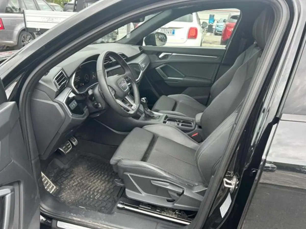 Audi Q3 Sportback usata a Lucca (11)