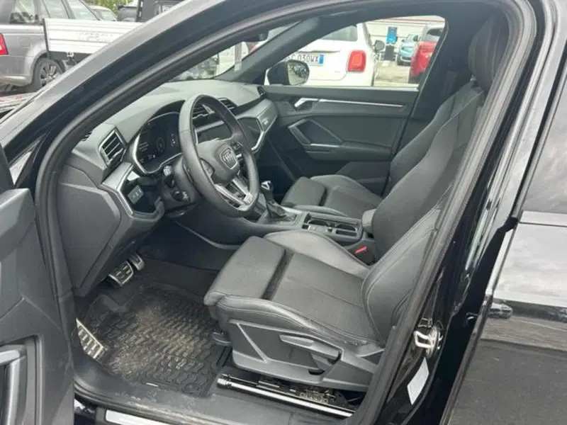 Audi Q3 Sportback usata a Lucca (11)