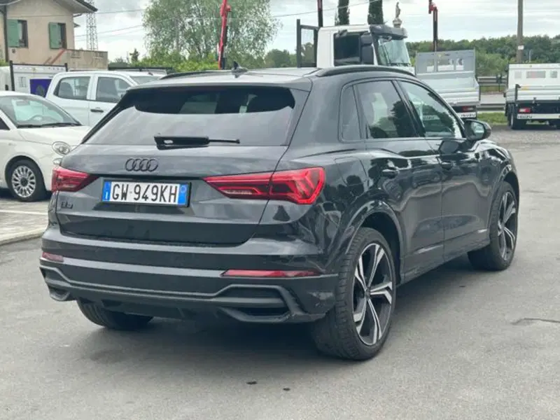 Audi Q3 Sportback usata a Lucca (7)