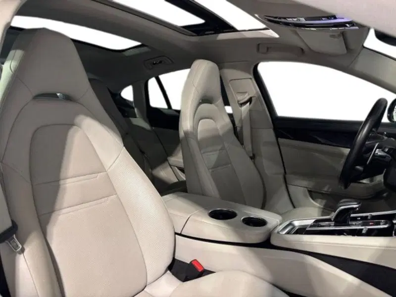 Porsche Panamera usata a Bologna (16)