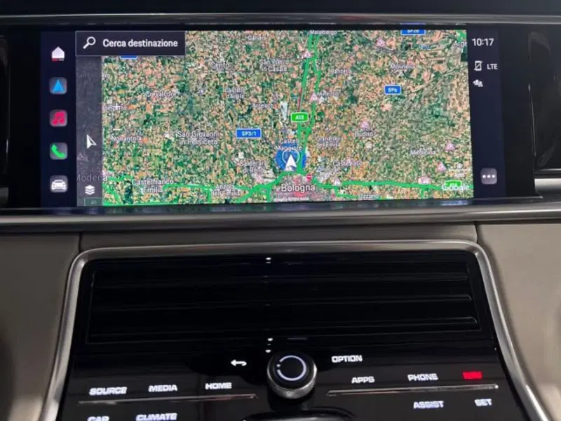 Porsche Panamera usata a Bologna (17)