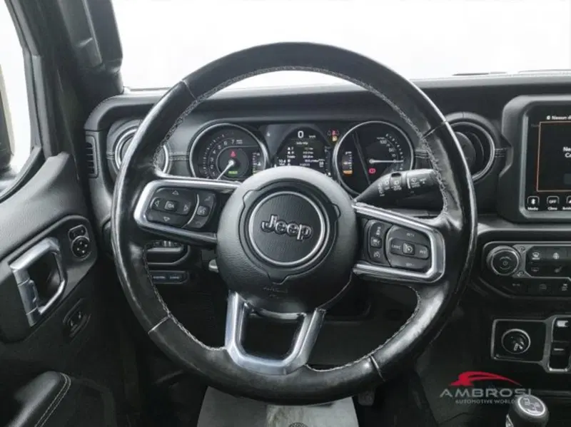 Jeep Wrangler Unlimited usata a Perugia (13)