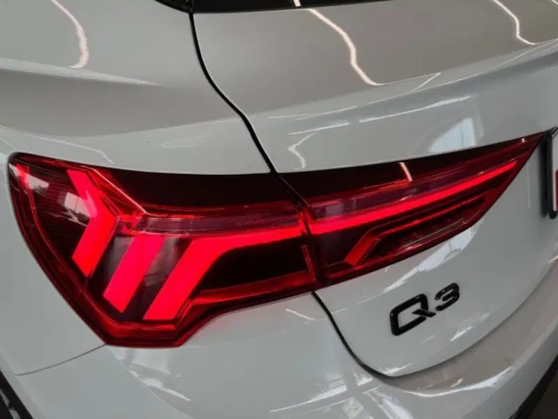 Audi Q3 Sportback usata a Bologna (8)