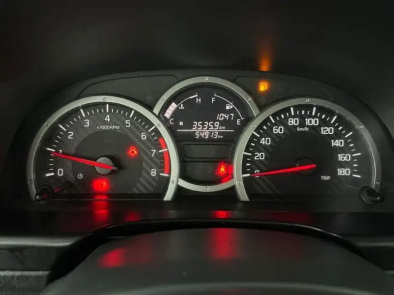 Suzuki Jimny usata a Bologna (11)