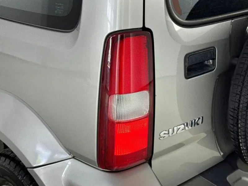 Suzuki Jimny usata a Bologna (8)