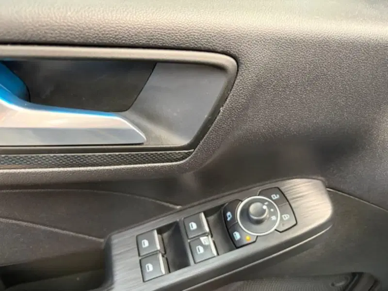 Ford Kuga usata a Lodi (12)