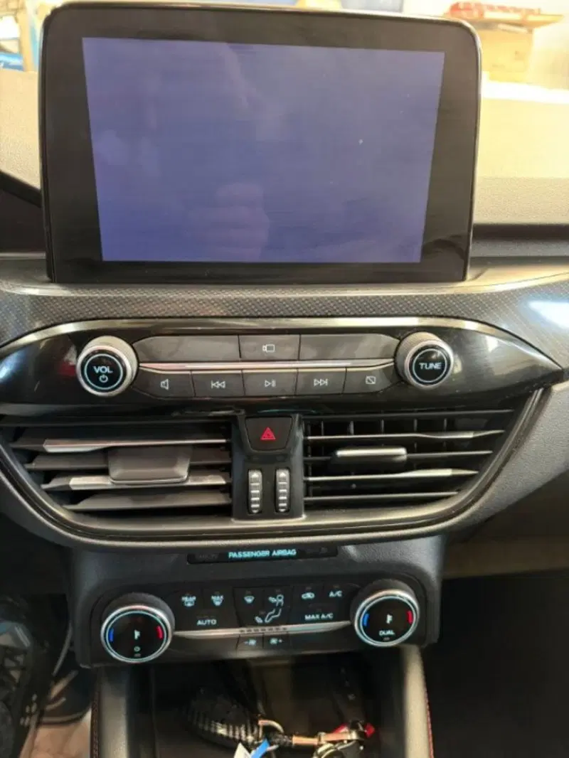 Ford Kuga usata a Lodi (9)