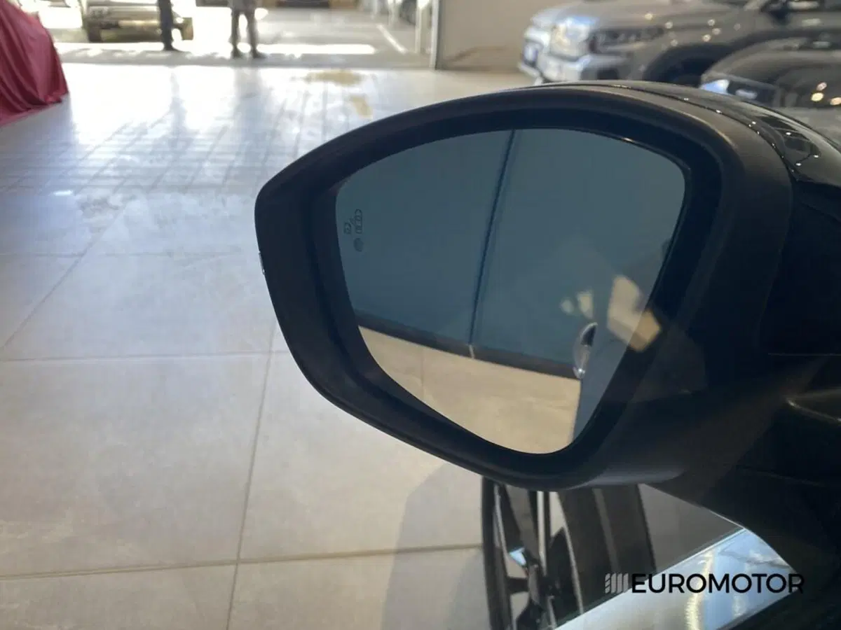 Peugeot 2008 usata a Bari (14)
