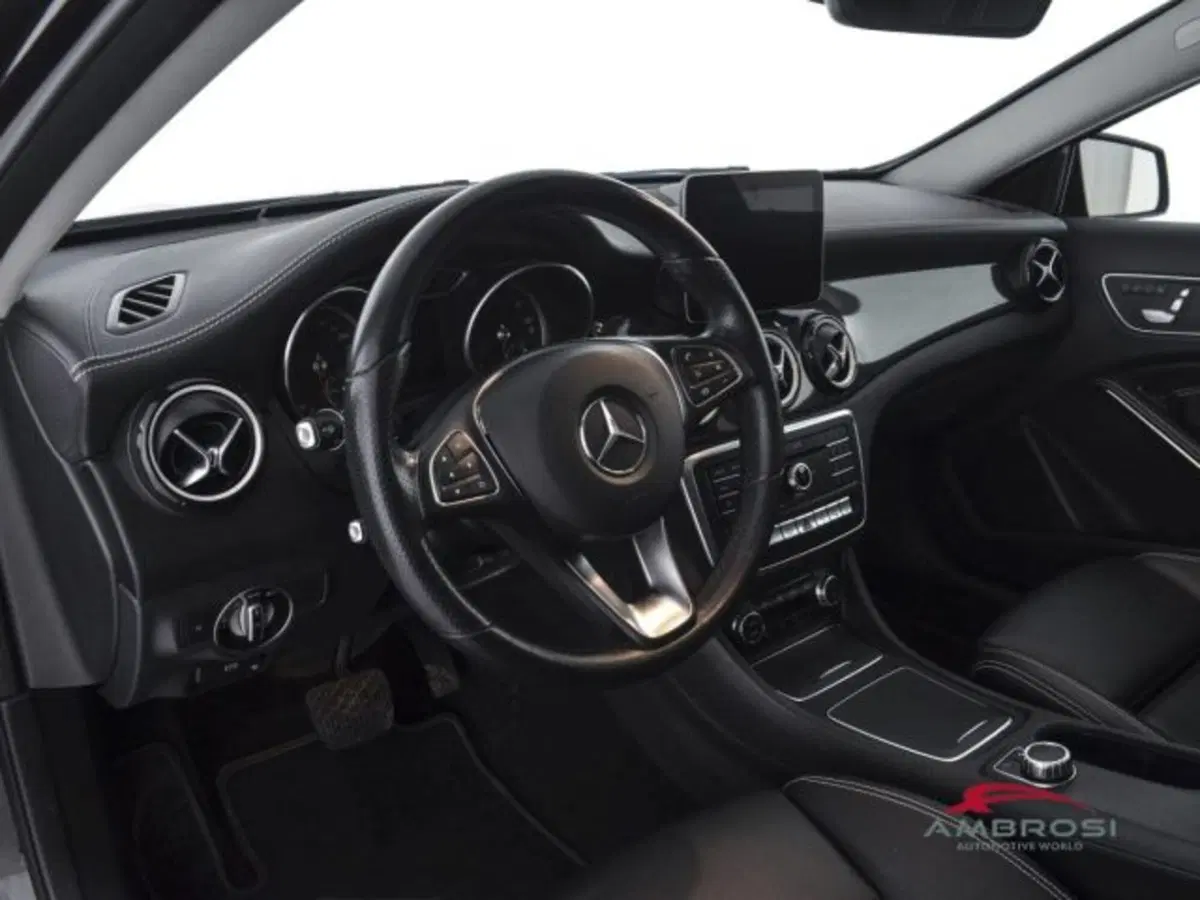 Mercedes-Benz GLA SUV usata a Perugia (8)