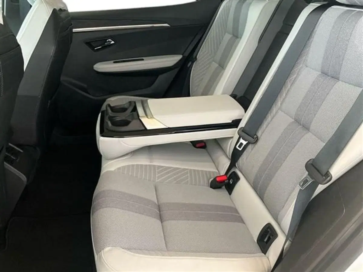 Renault Scenic E-Tech Electric usata a Como (12)