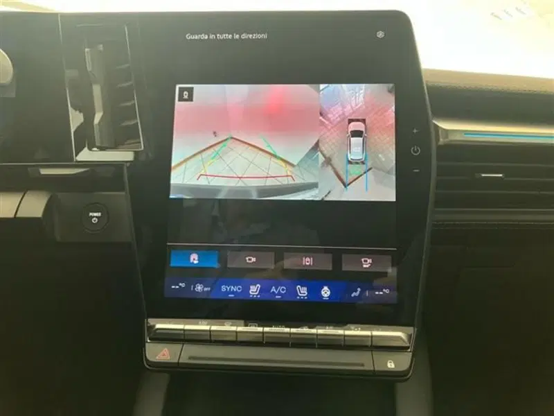 Renault Scenic E-Tech Electric usata a Como (14)
