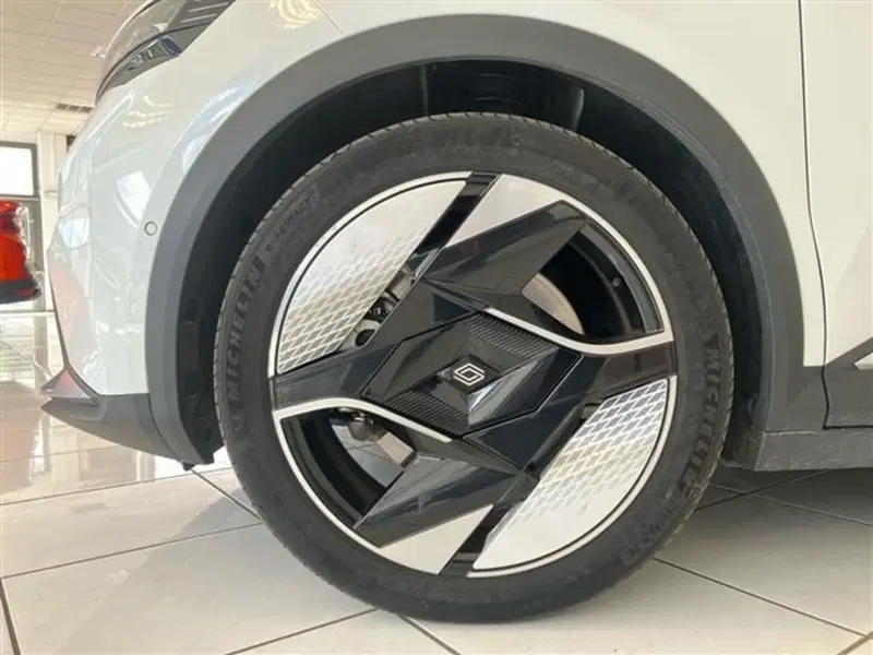 Renault Scenic E-Tech Electric usata a Como (6)