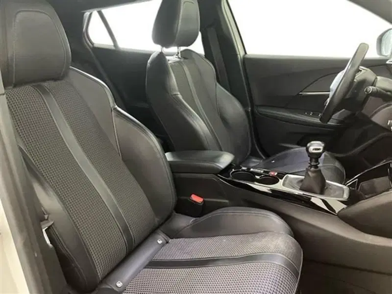 Peugeot 2008 usata a Como (10)