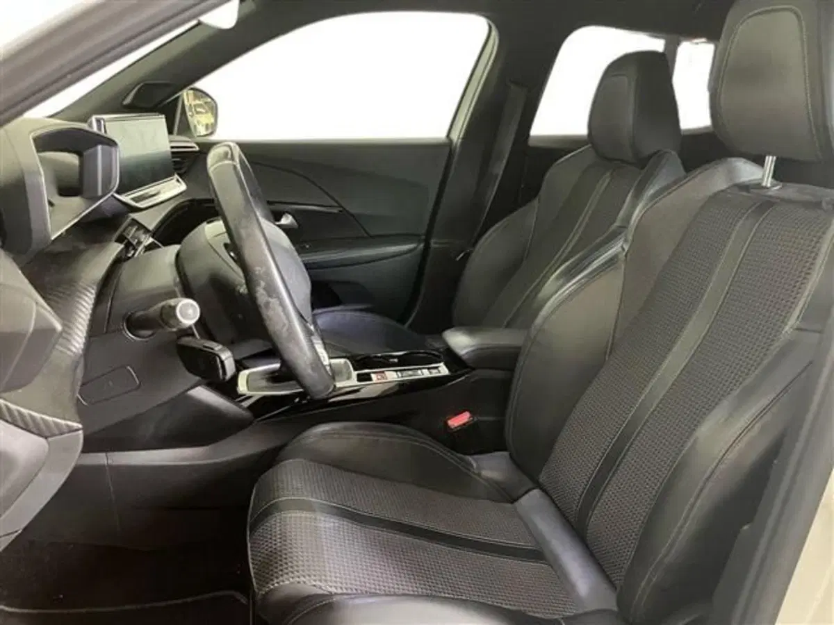 Peugeot 2008 usata a Como (11)