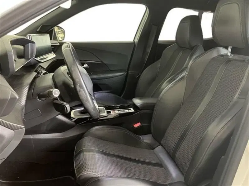 Peugeot 2008 usata a Como (11)