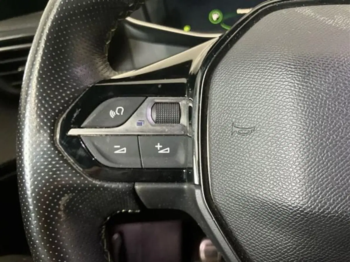 Peugeot 2008 usata a Como (18)
