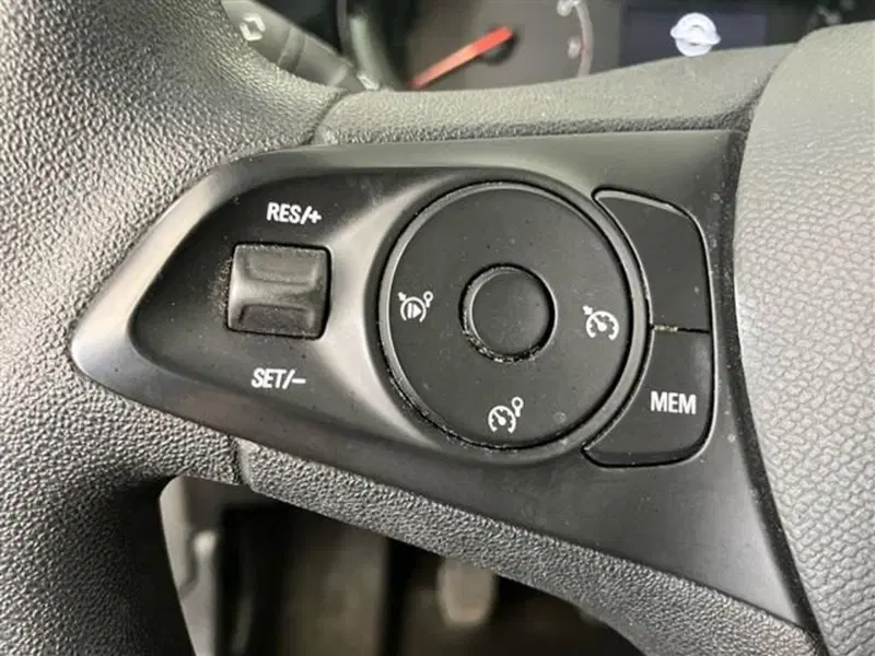 Opel Corsa usata a Como (17)