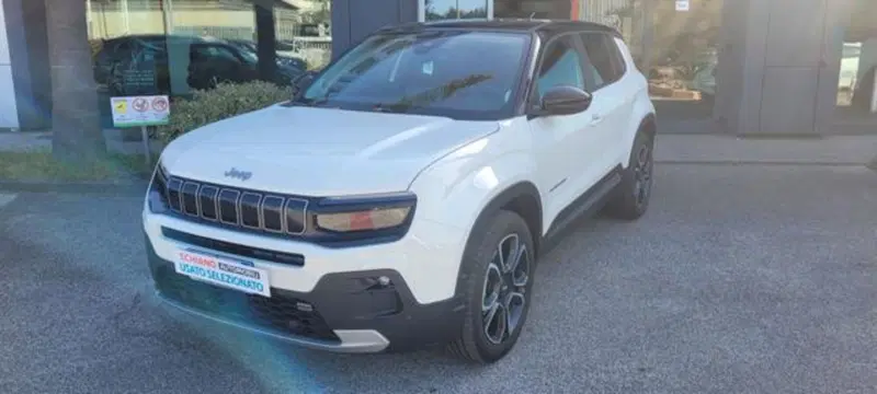 Jeep Avenger usata a Napoli (2)