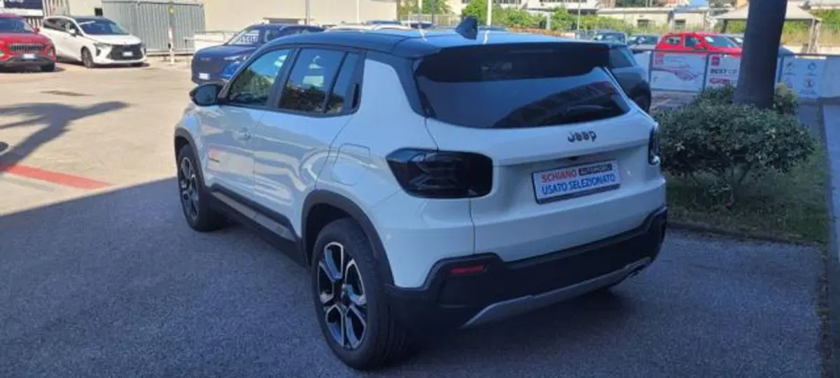 Jeep Avenger usata a Napoli (3)