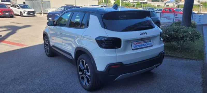 Jeep Avenger usata a Napoli (3)