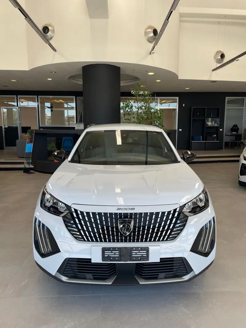 Peugeot 2008 nuova a Sassari (6)