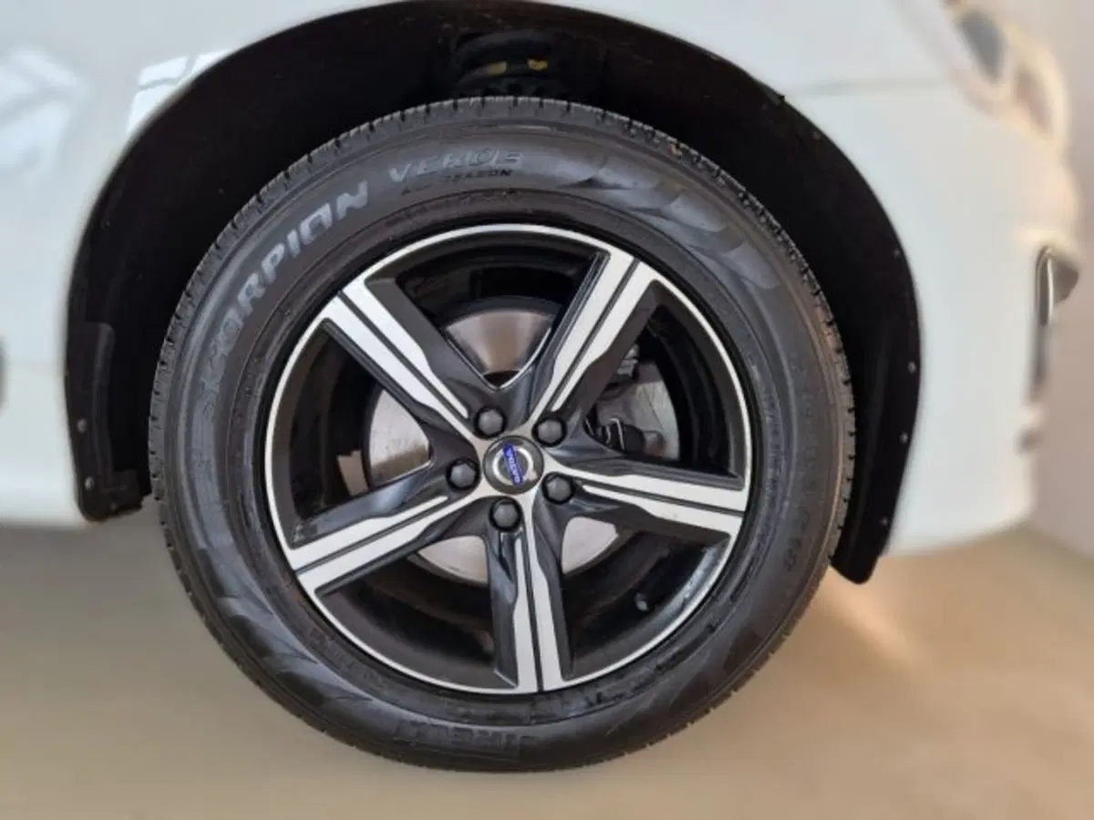 Volvo XC60 usata a Modena (10)