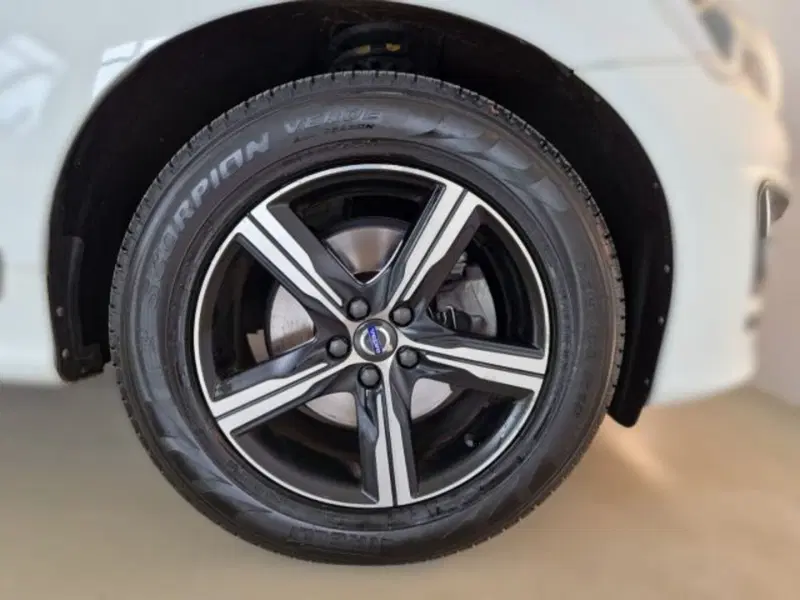 Volvo XC60 usata a Modena (10)