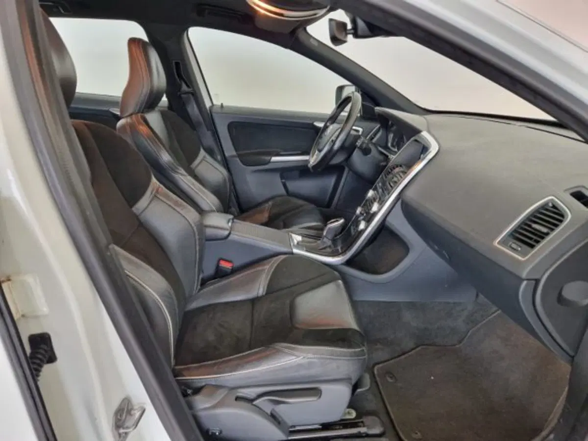 Volvo XC60 usata a Modena (6)