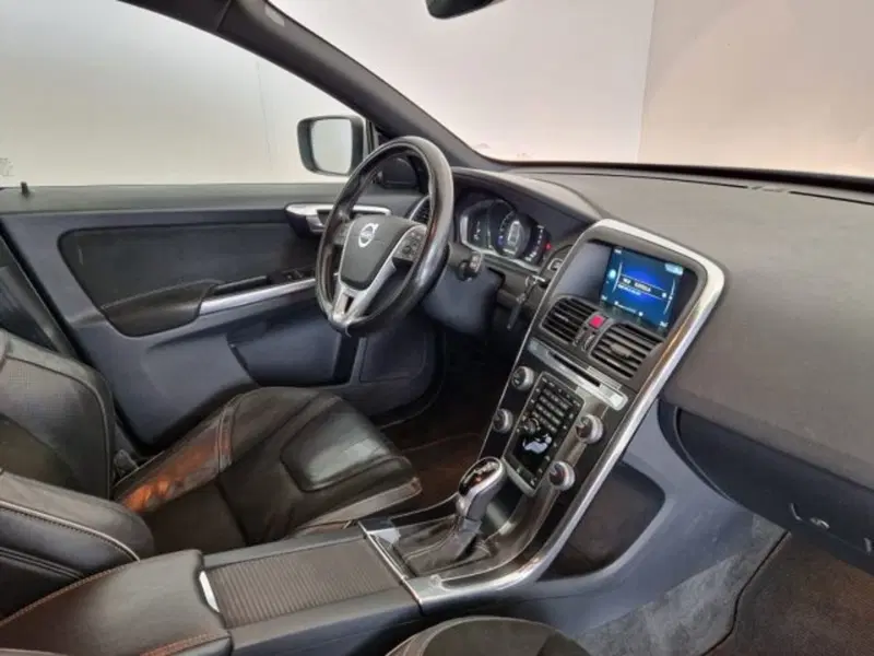 Volvo XC60 usata a Modena (7)