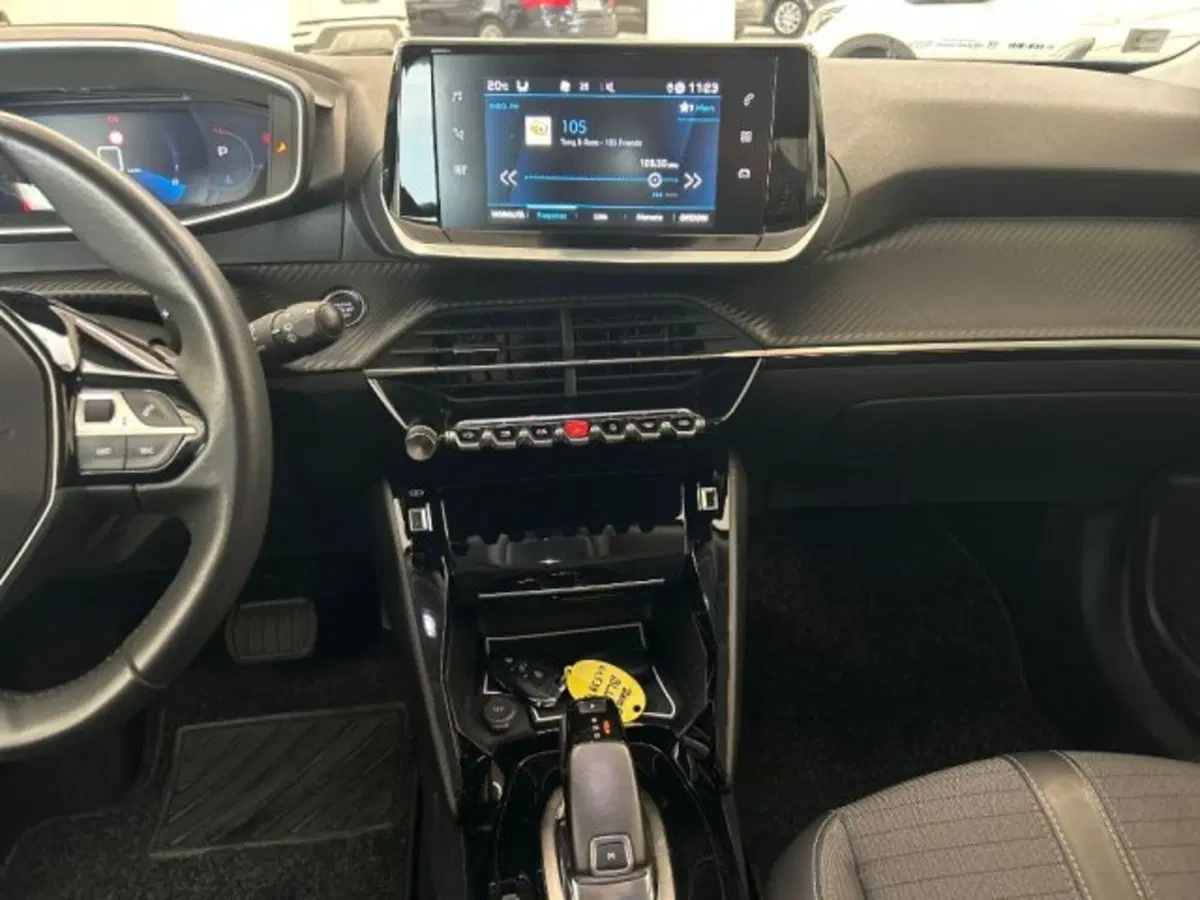 Peugeot 2008 usata a Modena (8)